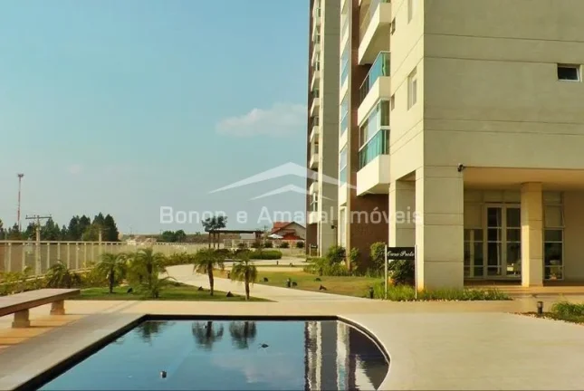 Imagem Espaçoso apartamento à venda no Condomínio Golden Square, em Campinas. Possui área de 137 m², 2...