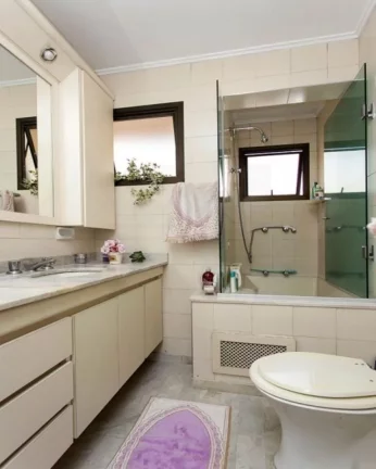 Imagem Apartamento amplo com living, sacada, lavabo, 3 quartos sendo 2 suítes, wc social, cozinha, área d