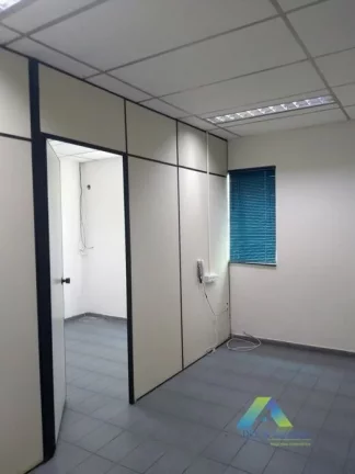 Imagem Sala comercial Sobreloja com 150m² em localização privilegiada na Vila Mariana á 600mts da Estação de Metrô Ana Rosa.