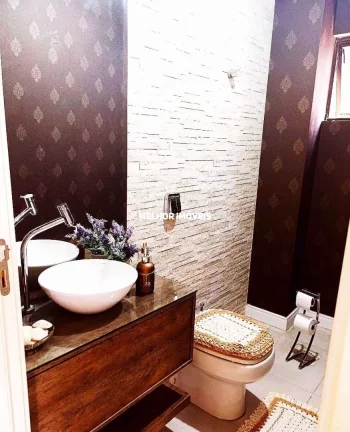Imagem Cobertura Duplex à Venda Semi Mobiliado com 04 Dormitórios sendo 01 Suíte com Sacada, Terraço e sacada com Churrasqueira a Carvão, localizada no Centro em Balneário Camboriú - SC