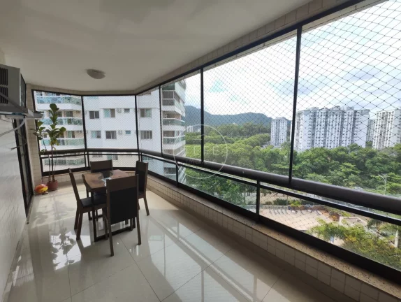 APARTAMENTO de 3 QUARTOS com 150m² na BARRA OLÍMPICA