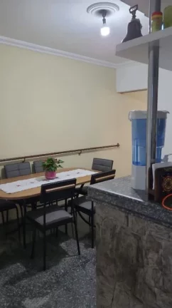 Imagem Sobrado com 2 dormitórios à venda, 241 m² por R$ 650.000,00 - Parque Maria Helena - Suzano/SP