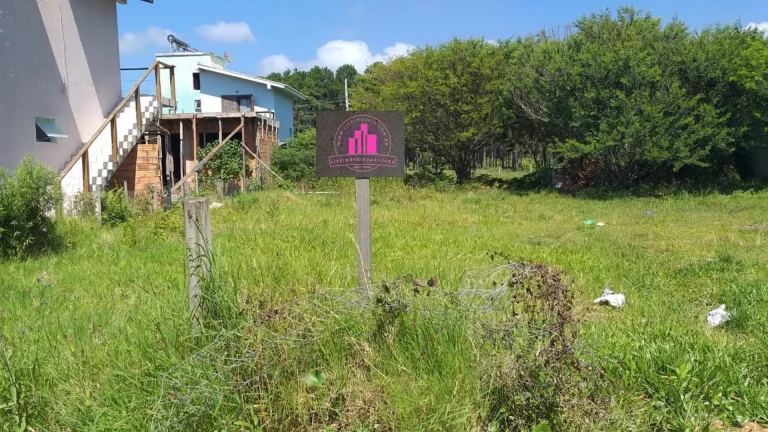 Imagem Terreno à venda em Garopaba-SC, no bairro Pinguirito, com 265,00 m² - Imperdível!
