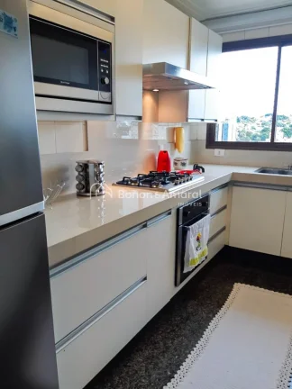 Imagem Descubra o conforto e a sofisticação deste amplo e espaçoso apartamento reformado, localizado no ...