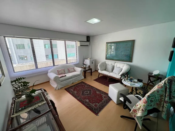 Imagem Sala Comercial com 2 ambientes e 1 vaga na Avenida Central - Balneário Camboriú