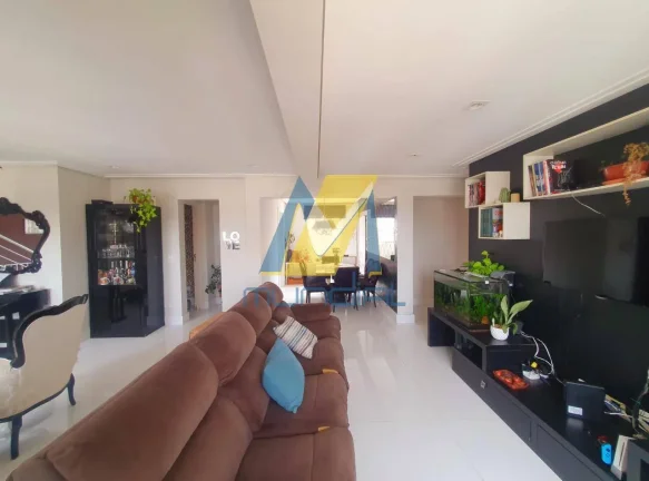 Imagem Luxuosa Cobertura Tríplex a Venda com 3 suítes, 4 vagas em São Caetano