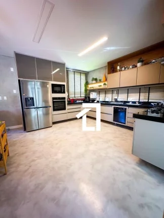 Imagem Casa em Condomínio Beira-Mar | 4 Suítes | 819M2 | Piscina | Vista Mar Nascente