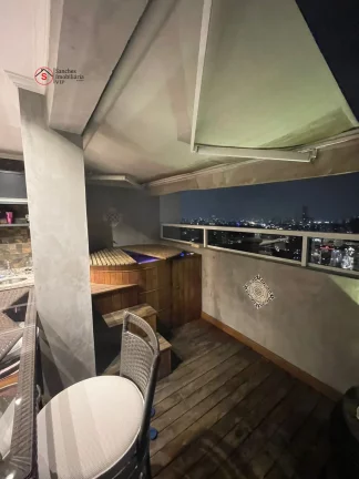 Imagem COBERTURA A VENDA NA MOOCA, COM 160 METROS, MOBILIADA. VISTA PANORÂMICA, PISO SUPERIOR COM AREA GOURMET, CHURRASQUEIRA E OFURÔ. 4 VAGAS DE GARAGEM.