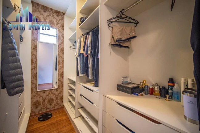 Imagem LINDA CASA COM CORREDOR LATERAL, 3 VAGAS, 3 DORMS, 1 SUÍTE. QUINTAL