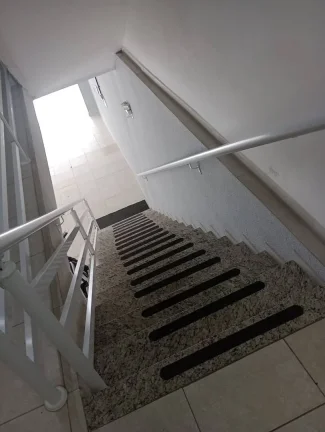 Imagem Apartamento funcional, bem localizado e sem condomínio para alugar.