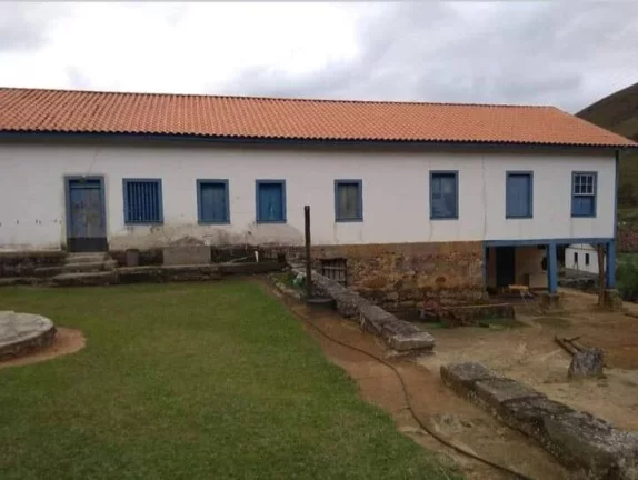 Imagem Fezenda centenária a venda sumidouro.