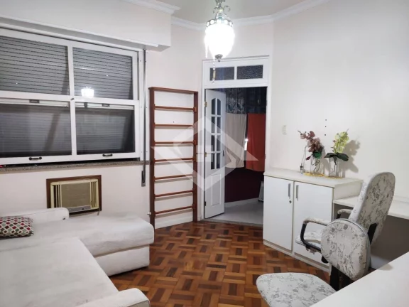 Imagem Apartamento de 3 Quartos para Venda em Copacabana com 165 m²