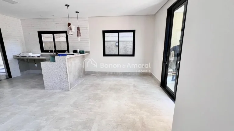 Imagem Apresentamos um magnífico sobrado à venda no prestigiado Condomínio Mont'Alcino, em Valinhos-SP. ...