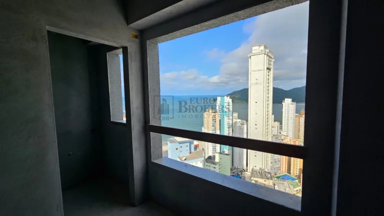 Imagem Apartamento com 04 suítes no Centro de Balneário Camboriú