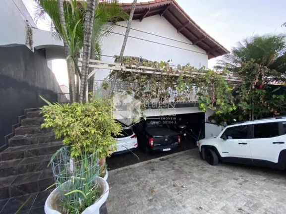 Imagem CASA À VENDA, COM 270M² COM 3 DORMS SENDO 2 SUÍTES, EDÍCULA E CHURRASQUEIRA, VAGA PARA ATÉ 5 CARROS - JARDIM NORDESTE