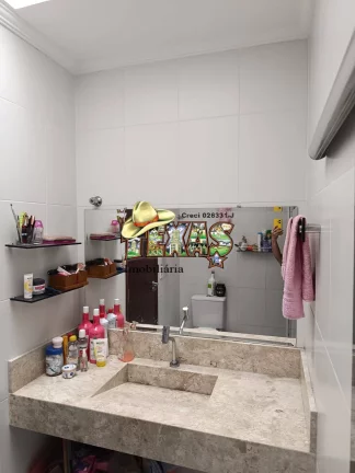 Imagem SOBRADO Á VENDA EM LIMOEIRO