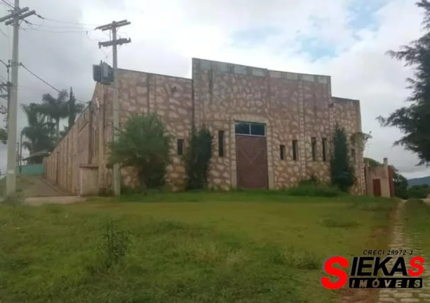 Imagem Galpão Comercial de 1.000m² para Locação em Nazaré Paulista-SP no Bairro X - Imperdível!
