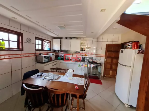 Imagem Casa com 3 quartos à venda, 174 m² por R$ 660.000 - José Gonçalves - Armação dos Búzios/RJ