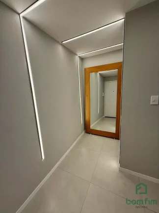 Imagem Belíssimo apto 2 dorm. no bairro Moinhos de Vento/RS.