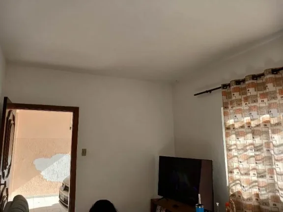 Imagem Fantástica Casa no Pedregulho em Guaratinguetá SP