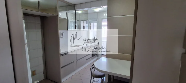 Imagem Apartamento de 3 quartos e 1 suíte no centro de Florianópolis