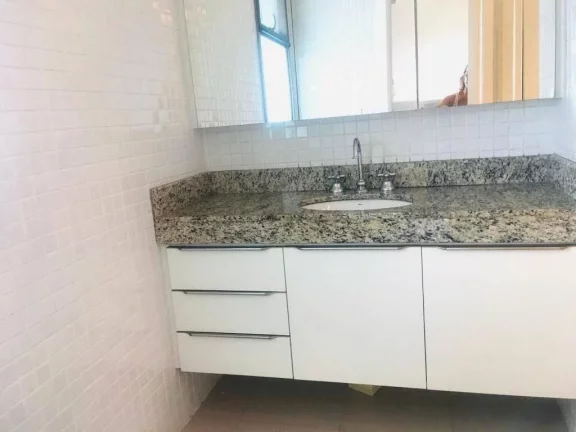 Imagem Apartamento com 4 Quartos para Alugar, 257 m² em Barra Da Tijuca - Rio De Janeiro