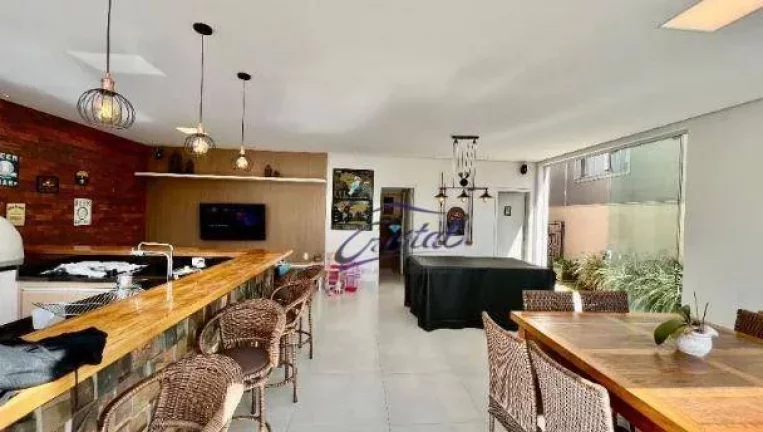 Imagem Casa com 4 quartos (2 suítes) à venda, 381 m² por R$ 3.350.000 - Granja Viana - Jardim do Golf I - Jandira/SP