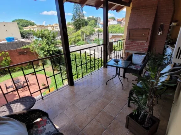 Imagem Casa com 3 Quartos à Venda,  em Tristeza - Porto Alegre