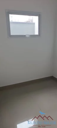 Imagem Sobrado Novo, 3 Suítes, 4 Vagas e Quintal Incrível no Parque São Vicente!