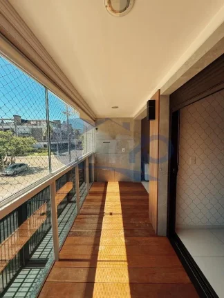 Imagem Apartamento á venda com 3 dormitórios na Praia Grande em Torres/RS