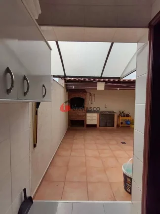 Imagem Sobrado à venda 3 Quartos, 6 Vagas, 257M², Santa Maria, São Caetano do Sul - SP