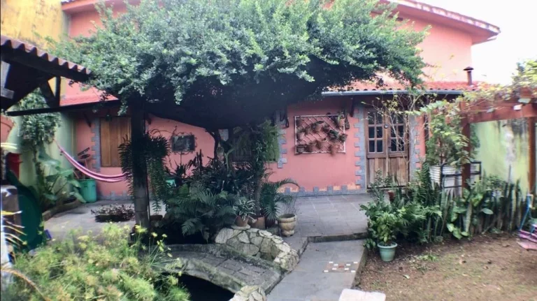 Imagem Sobrado com 2 dormitórios à venda, 189 m² por R$ 700.000,00 - Chácara Bela Vista - Poá/SP