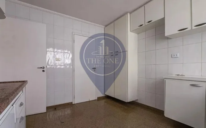 Imagem Apartamento para locação em Cerqueira César, São Paulo-SP: 3 quartos, 1 suíte, 2 banheiros, 1 vaga de garagem, 180m².