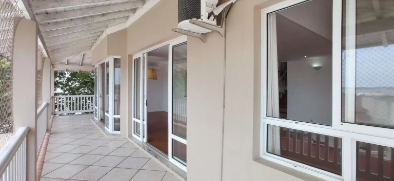 Imagem Casa com 5 dormitórios (4 suítes todas com banheira) à venda, 438 m² - Lagoa da Conceição - Florianópolis/SC