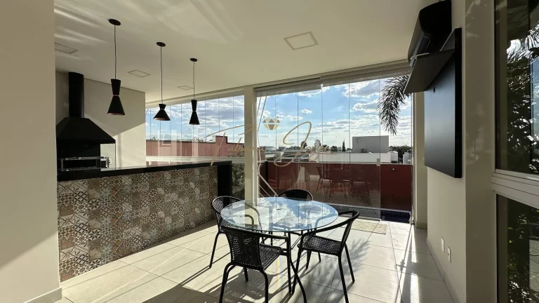 Casa com 3 Quartos para Alugar, 244 m² em Swiss Park - Campinas