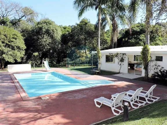 Imagem Casa em Condomínio a Venda no bairro Granja Viana - Carapicuíba, SP