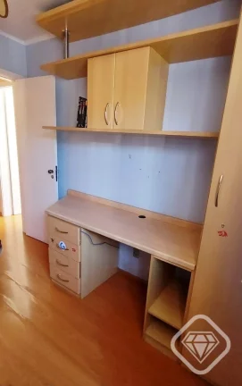Imagem Casa em condomínio na Tristeza
Não geminada, com 3 dormitórios e pátio lateral

Uma raridade na ...