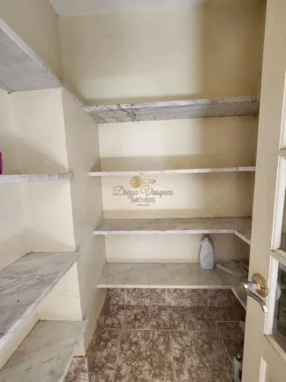 Imagem Casa em Condomínio para Venda em Teresópolis / RJ no bairro Parque do Imbui