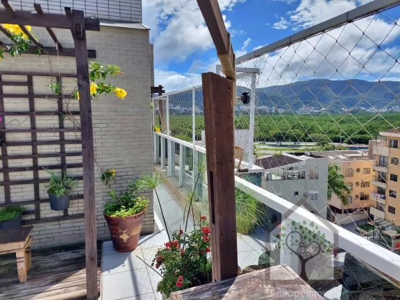 Imagem Cobertura Duplex com 3 Dormitórios e Terraço Privativo na Trindade – Florianópolis