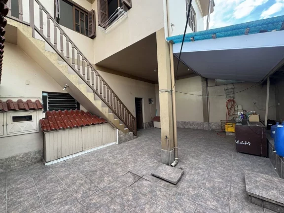 Imagem Casa 252m2, 3 quartos, mais peça comercial de 80 m2, AV. João P. De Vargas