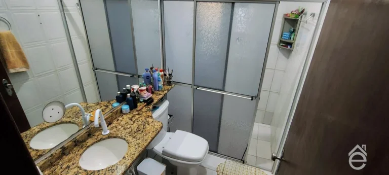Imagem Casa à venda no Vergel do Lago, 2/4 sendo 1 suíte, jardim, 1 vaga, 137m2