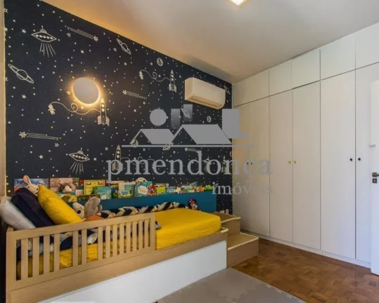 Imagem Lindo apartamento reformado em Higienópolis com 200m²