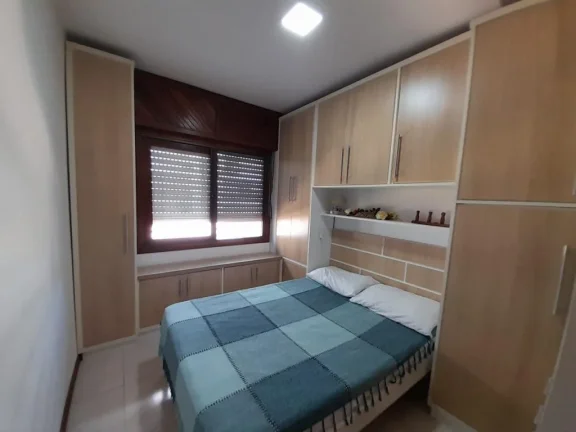 Imagem Apartamento 2Dórmitórios dependência - Bairro Zona Nova
