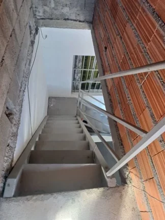 Imagem Sobrado com 4 dormitórios à venda, 280 m² por R$ 350.000,00 - Jardim Planalto - Suzano/SP