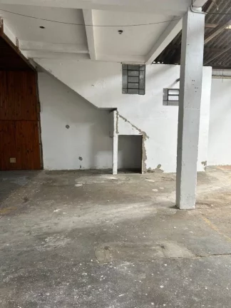 Imagem Galpão Comercial na Vila Antonieta - São Paulo-SP 380m² - 5 Banheiros Venda ou Locação
