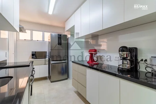 Imagem Oportunidade em Perdizes, com apartamento reformado de aprox. 88m²!
