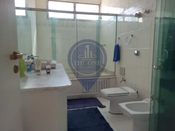 Imagem Aluguel de Cobertura Luxuosa no Jardim Paulista, São Paulo-SP: 3 Quartos, 1 Suíte, 2 Salas, 2 Banheiros, 2 Vagas de Garagem e 201m² de Área!