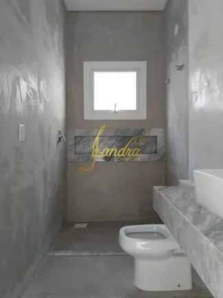 Imagem Casa térrea em condomínio fechado com 04 suites com movéis fixos