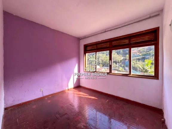 Imagem Casa com 2 dormitórios à venda, 130 m² por R$ 300.000,00 - Albuquerque - Teresópolis/RJ