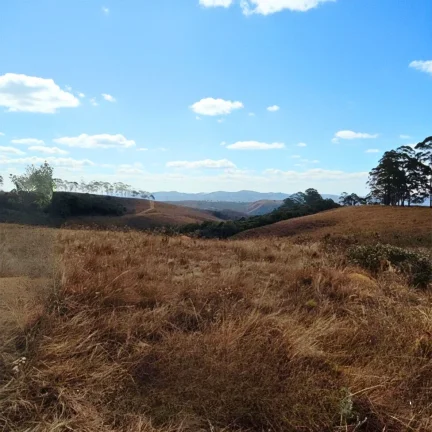 Imagem O Ápice da Mantiqueira: 484.000 m² com Vista 360°, Cachoeira Privativa e Altitude de 1.785m em Campos do Jordão